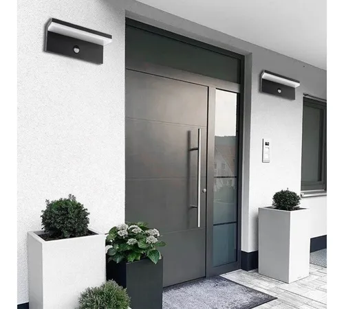 Lampa LEDLUX LUL-0002 PIR – widok oprawy z czujnikiem