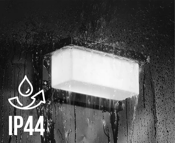 kinkiet zewnętrzny IP44 odporny na warunki atmosferyczne