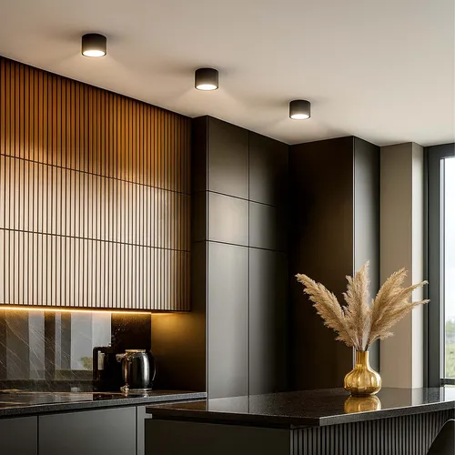 SPot natynkowy czarny w aranżcji w kuchni