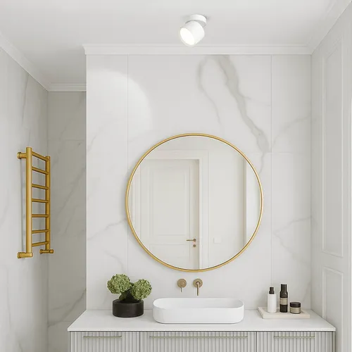 SPot natynkowy biały w aranżcji w łazience