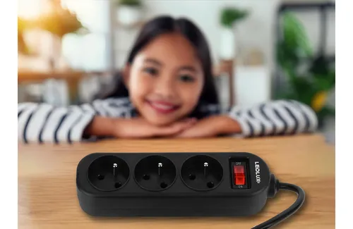 Listwa LEDLUX w opakowaniu - bezpieczne użytkowanie