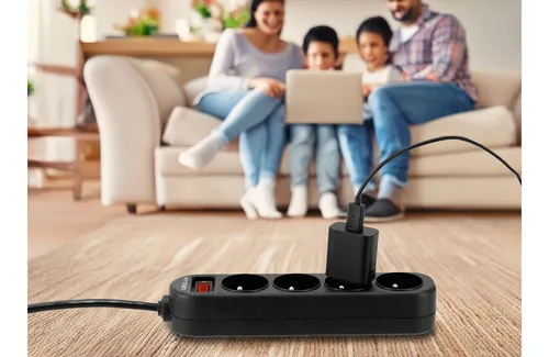 Listwa LEDLUX – zastosowanie w warsztacie z długim kablem 10 m