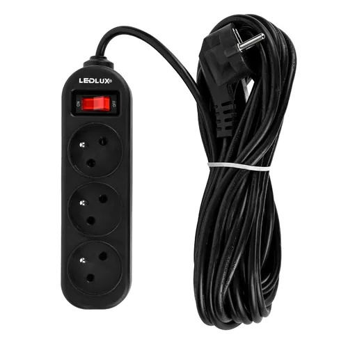 Zbliżenie - użytkownicy chwalą długi przewód i mocny wyłącznik