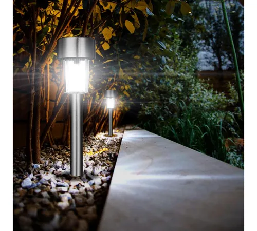 lampa solarna wbijana do ogroduz panelem słonecznym