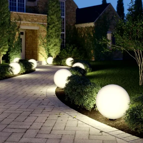 ozdobna kula solarna LED do ogrodu z białym zimnym światłem