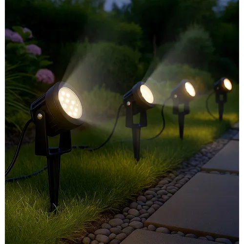 Reflektor solarny LED – głowice regulowane, montaż na grocie lub wkrętami