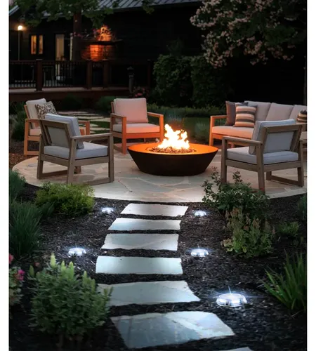 lampa solarna LED na ścieżkę ogrodową