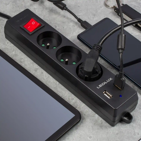 PRZEDŁUŻACZ listwa 3m 3 gniazda + 2x USB LEDLUX