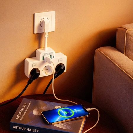 Przedłużacz Listwa Zasilająca Rozdzielacz Rozgałęźnik 3 Gniazda 230V 4x USB