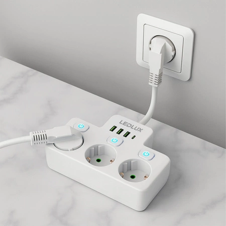 Przedłużacz Listwa Zasilająca Rozdzielacz Rozgałęźnik 3 Gniazda 230V 4x USB