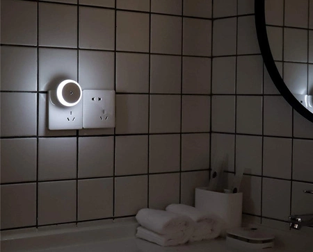 Lampka Nocna LED Wtyczkowa do Kontaktu LN-001 BIAŁA LEDLUX